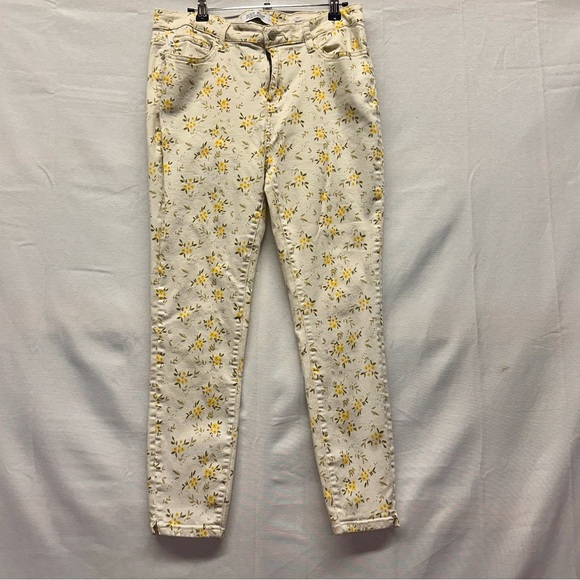 Judy Blue Denim - Judy Blue Cream Floral Skinny Jeans size 15/32